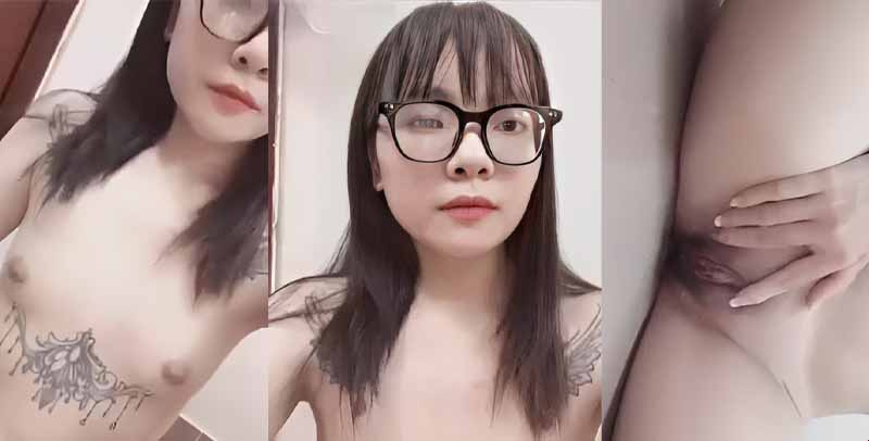 Em gái xinh xắn vay tiền bằng clip khoả thân